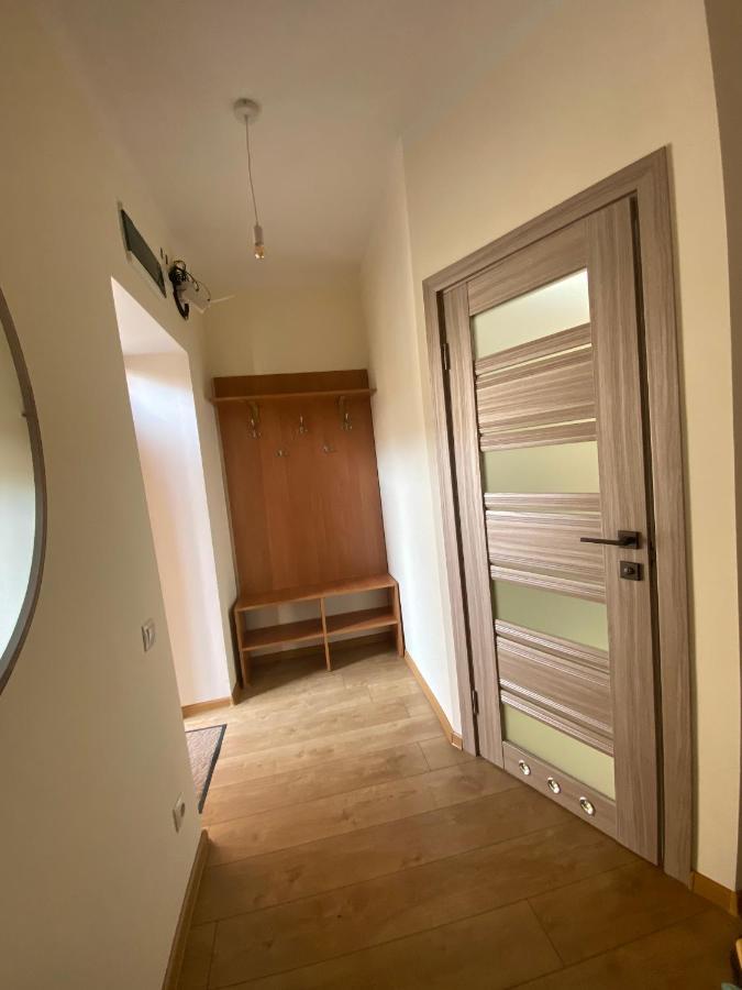 Yaroslav Osmomysl Square Apartments Lviv Luaran gambar