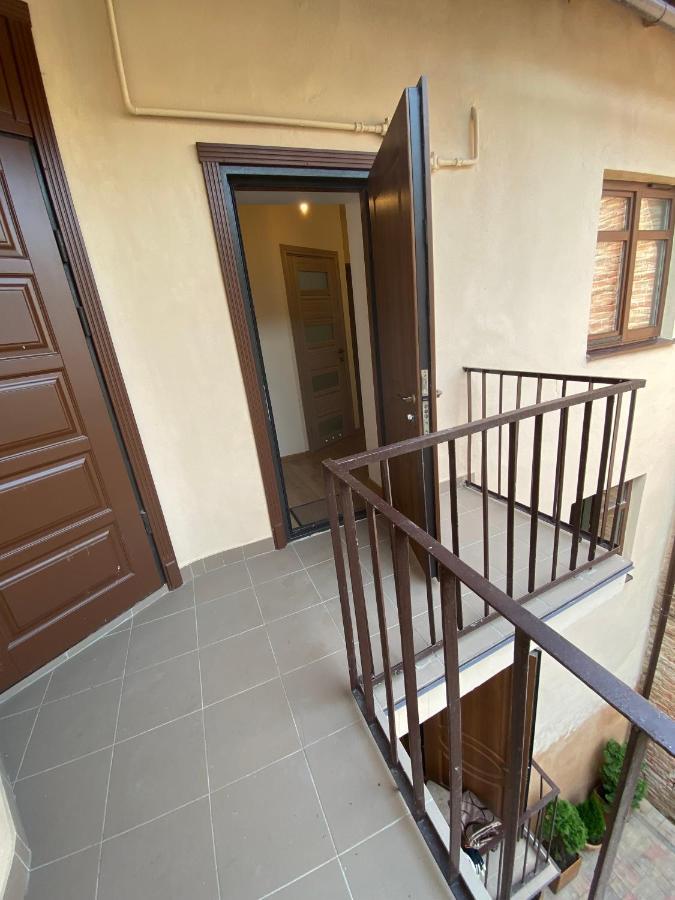 Yaroslav Osmomysl Square Apartments Lviv Luaran gambar